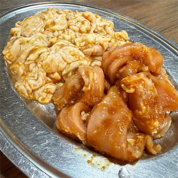 05特上ホルモン定食(1430円)・特上豚ホルモン(580円)・上ガツ(750円)