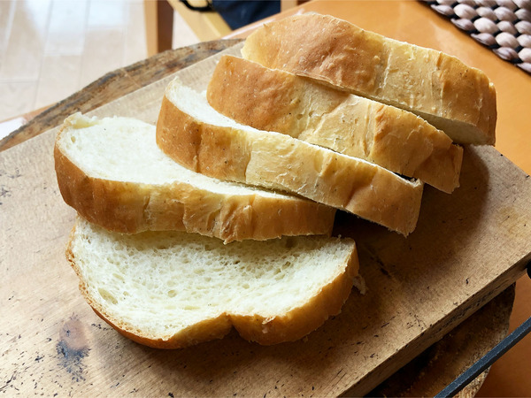 08パンのお代わり