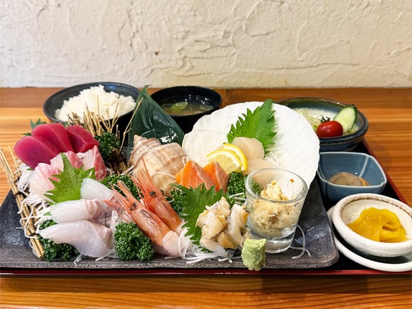 01お刺身定食(2200円)