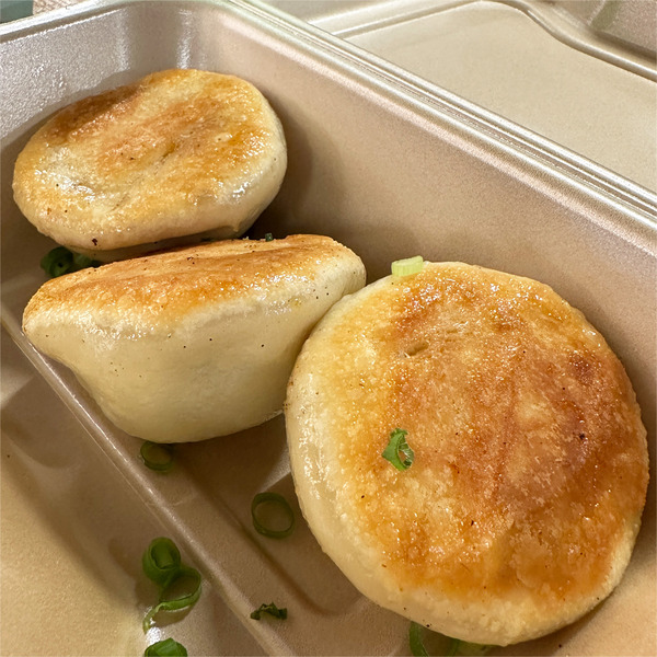 03焼き小籠包(750円)