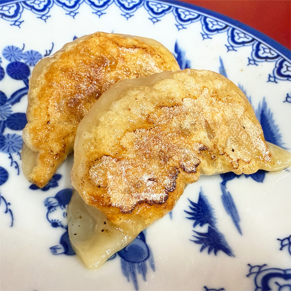 06帯帯軒肉餃子(300円)