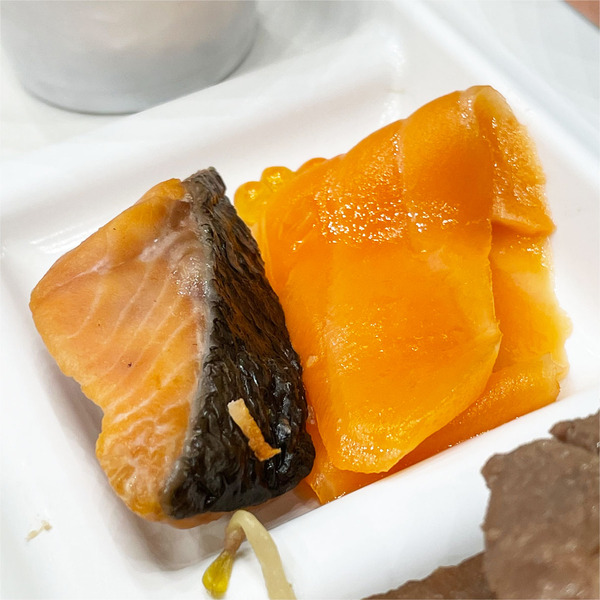 04焼きシャケ・本日の鮮魚サーモン