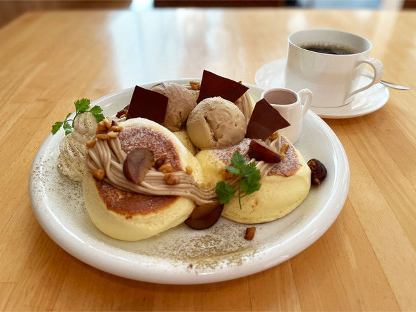 01パンケーキマンスリースペシャル(2123円)