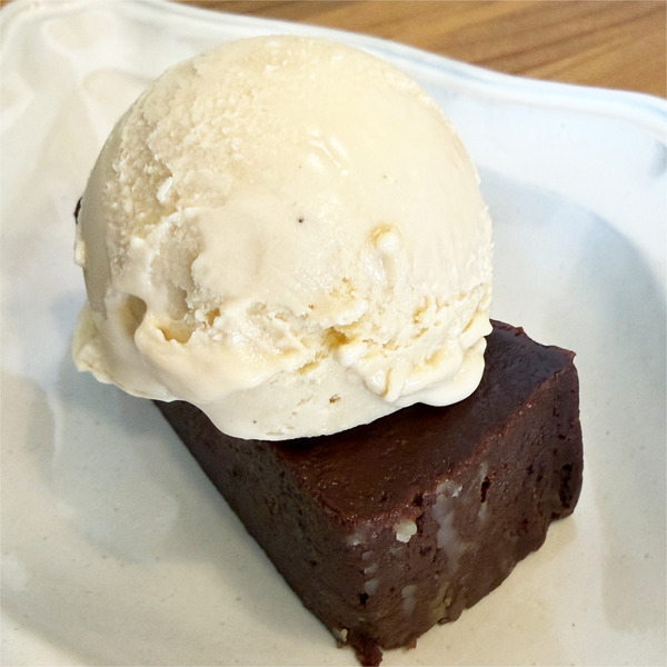 14チョコレートのテリーヌ・とんか豆のアイス