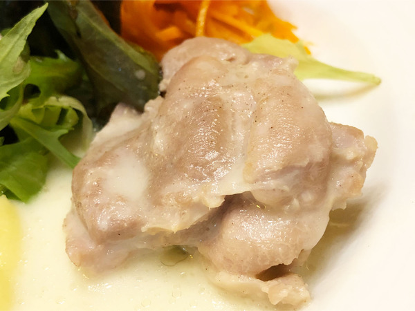 08鶏のベルモットソース