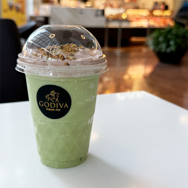 01ドバイチョコレートショコリキサー・レギュラー(825円)