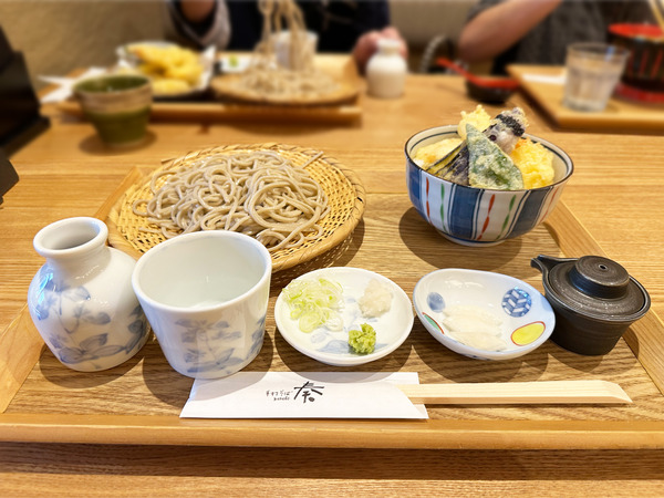 01せいろそば(880円)・天丼ミニ(680円)