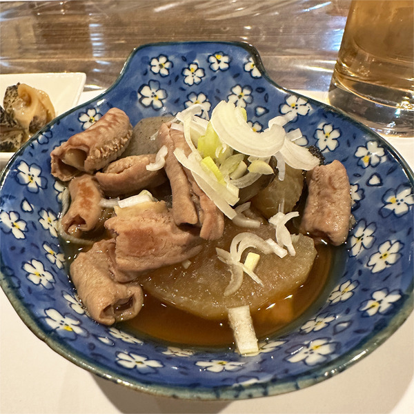 01お通し(もつ煮)