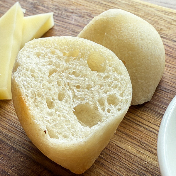 09自家製ひとくちパン