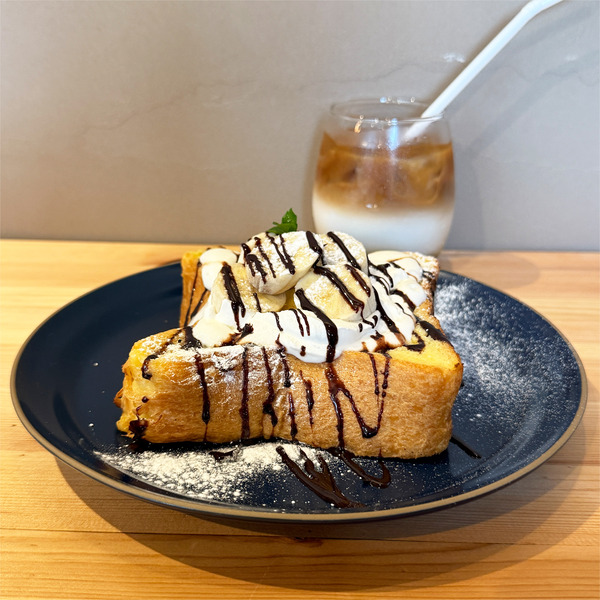 01CHOCO BANANA(1090円)・Cafélierのカフェラテアイス(650円)