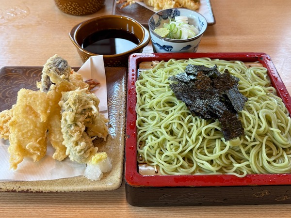 01天ざる・梅(1850円)