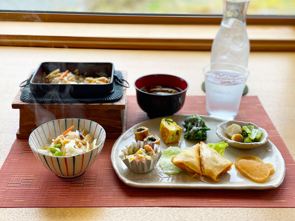 01季節のポパイランチ(1380円)