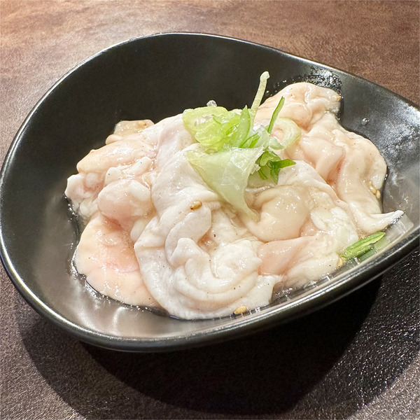 04豚ホルモン(405円)