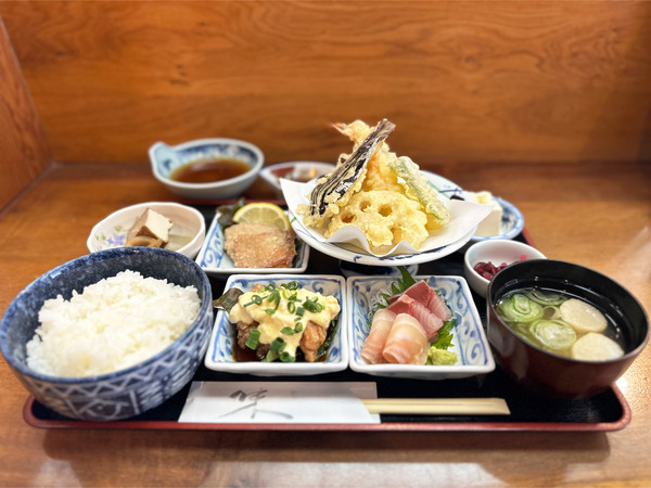 01あぶらびれ定食(1100円)＋ちょいたし(320円)