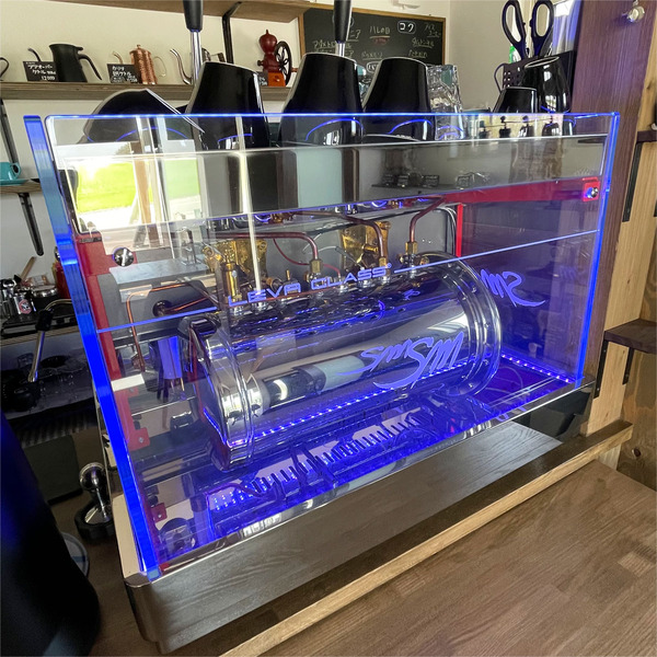 18日本初導入のエスプレッソマシーン