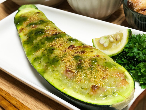 02ズッキーニのジェノベーゼチーズ焼き