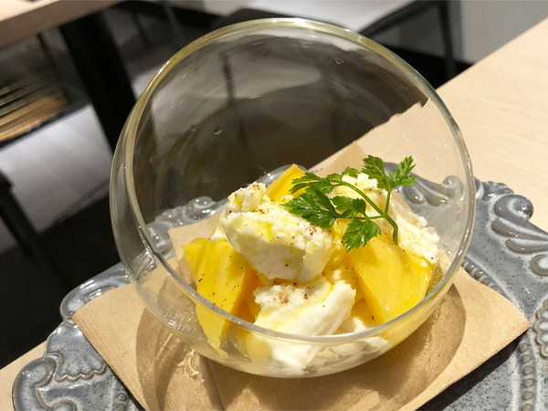 06季節のフルーツカプレーゼ(750円)