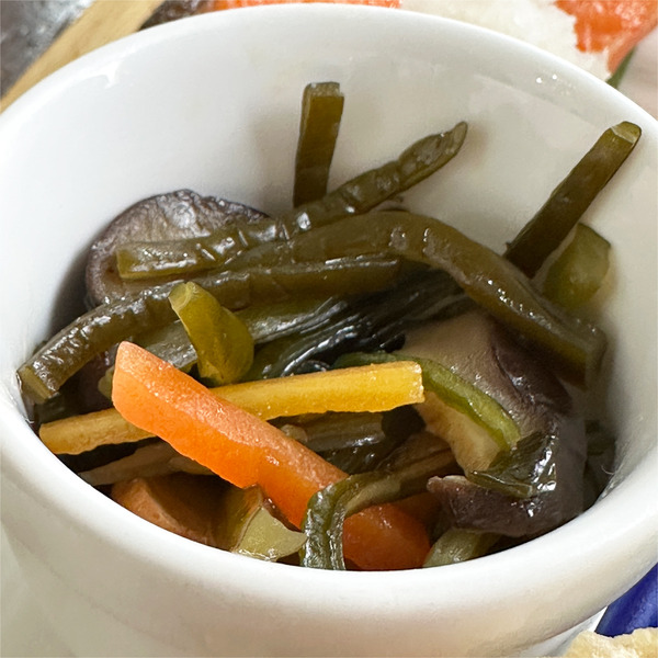 04くきわかめの煮物