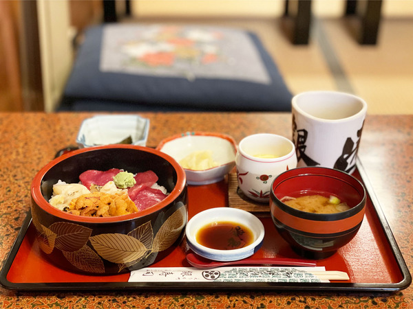 01わがまま丼(4800円)