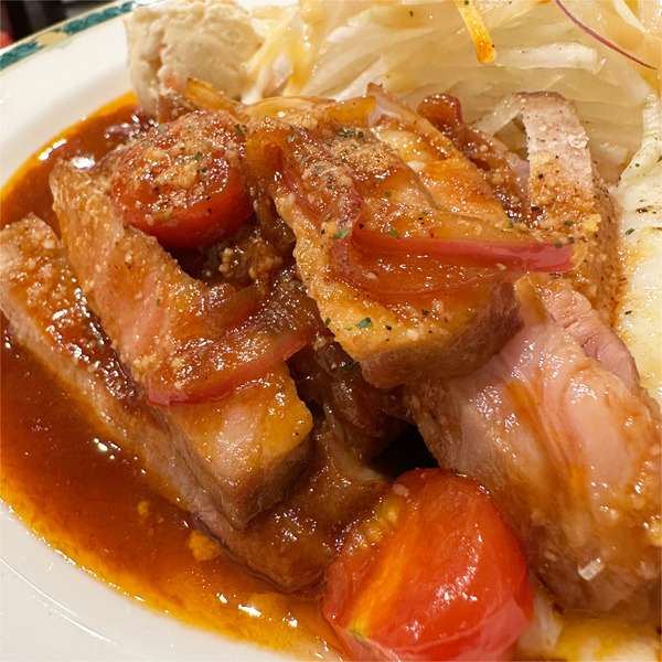 03厚切り豚ロースのポークチャップ