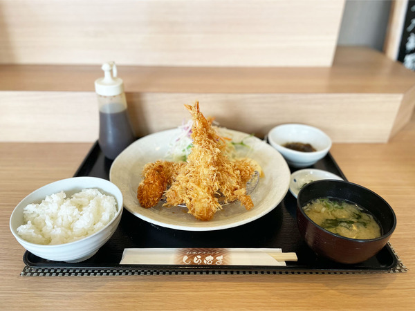 01ミックスフライ定食(1200円)