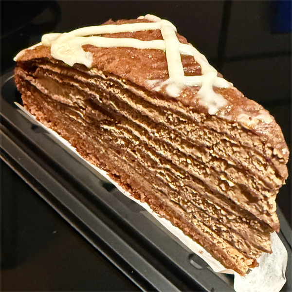 02ショコラミルクレープ(358円)