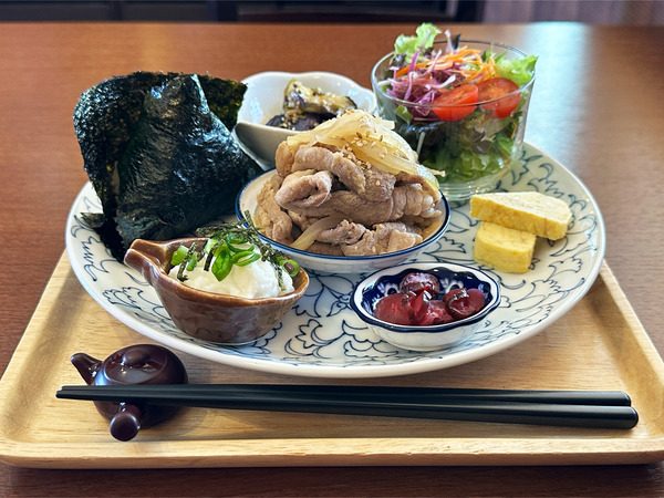 01おにぎりプレート(1000円)