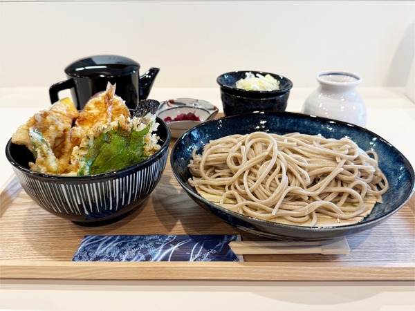 01もりそば(900円)・ミニ天丼(500円)