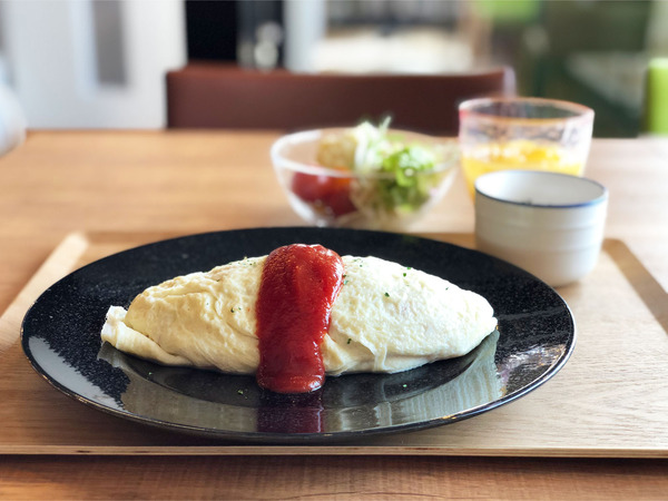 01十勝音更産米艶卵のオムライス～ケチャップ～ALLセット(1144円)