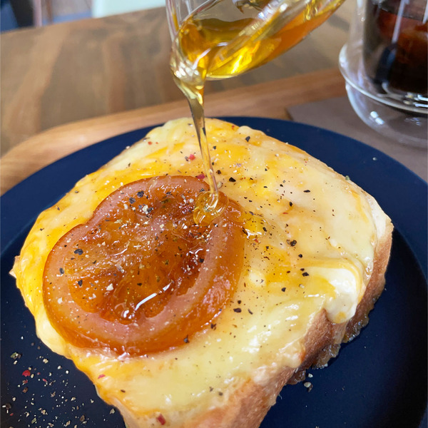 074種のチーズトースト(600円)