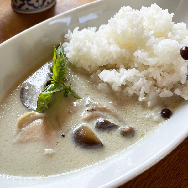 03本場タイのグリーンカレー(1000円)
