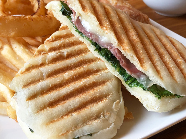 03生ハムとカマンベールチーズ