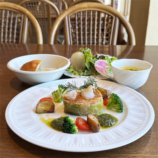 012種類の魚を使ったルーロー(2500円)