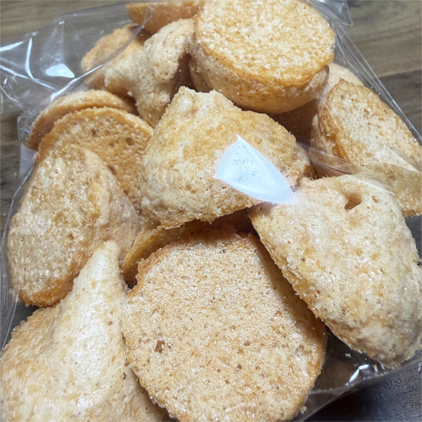 06ココナッツメレンゲ(270円)