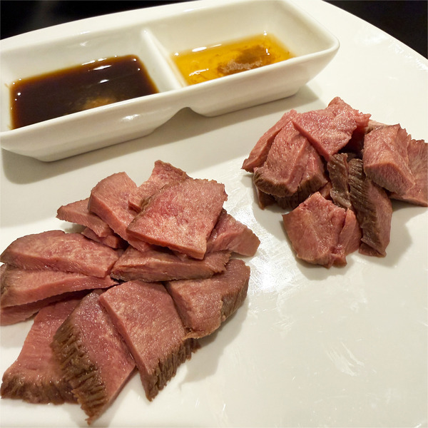 13タン刺し(1200円)