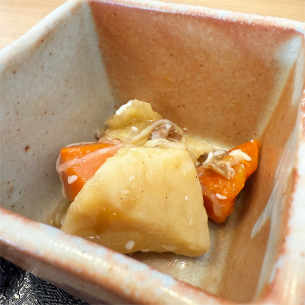 05小鉢(肉じゃが)