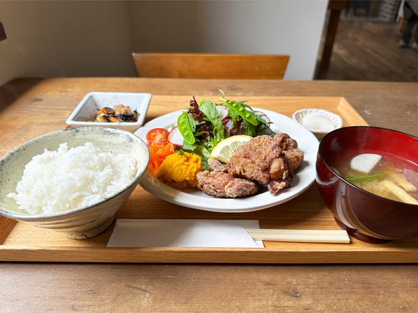 01週替わりごはんセット・ドリンク付き(1300円)