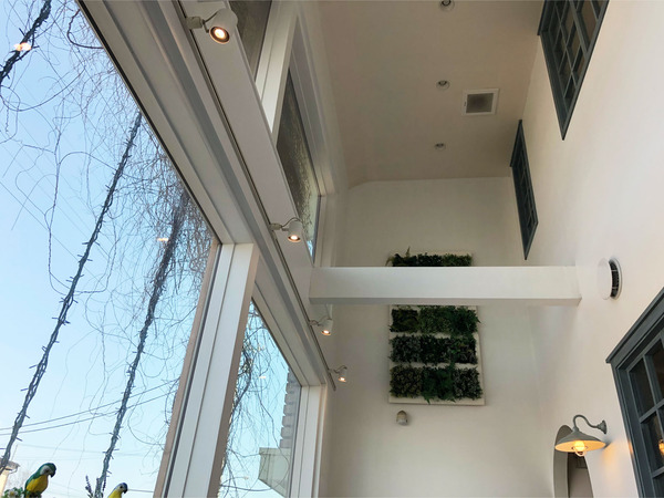 34吹き抜けになってる高い天井