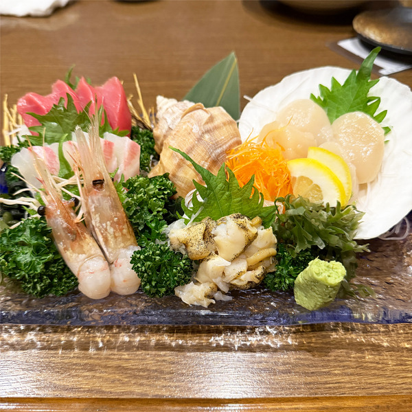 01人気No.1お刺身盛合わせ・5品(2780円)