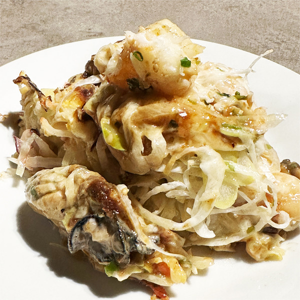 11キャベツたっぷりのお好み焼きです