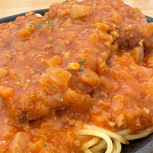 02たっぷりミートソース