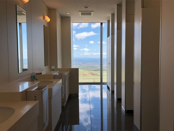 10トイレからの眺めもステキです
