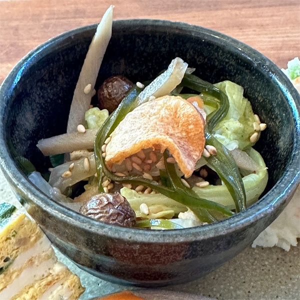 08切昆布入り大根とむかごの炒り煮