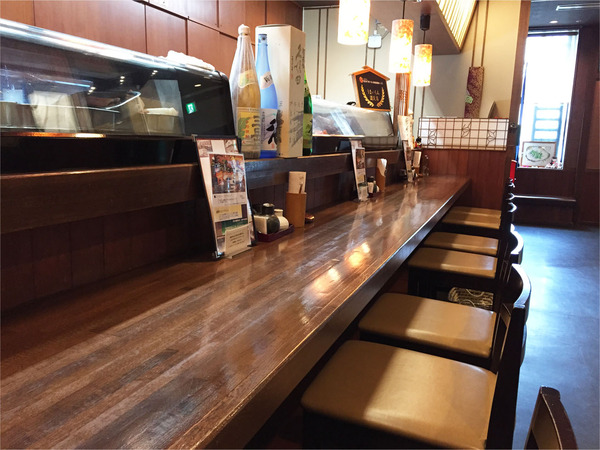 18店内カウンター席
