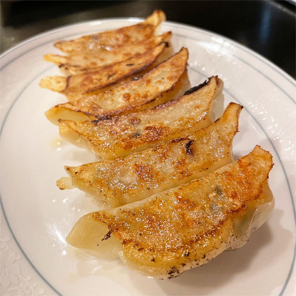 03焼き餃子(490円)