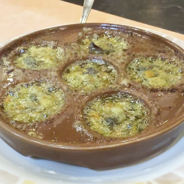 04エスカルゴのオーブン焼き(400円)