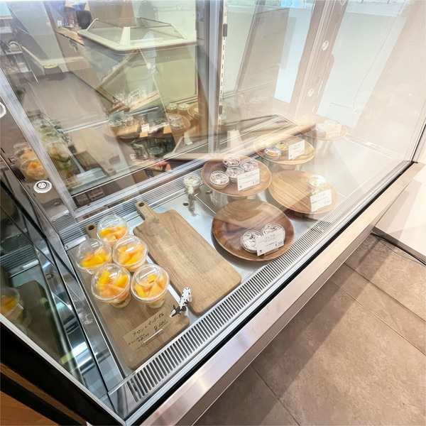 04フレフロマージュのショーケース