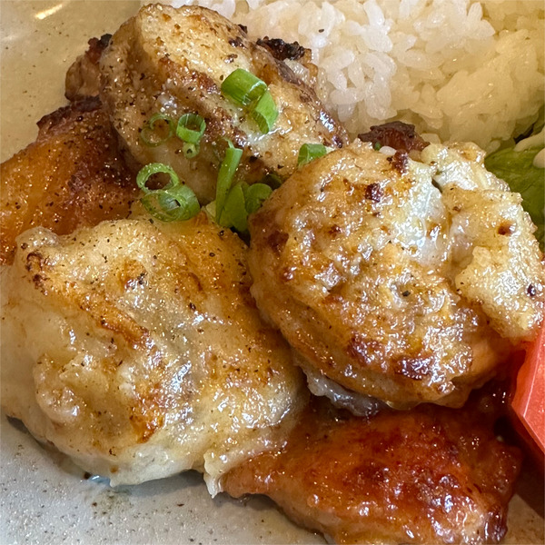 03大きなホタテとチキンです