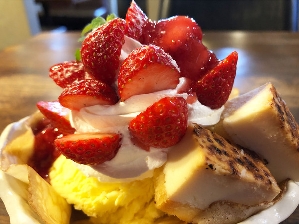 07アメリカンショート・クレームブリュレパフェ(750円)アップ 笑