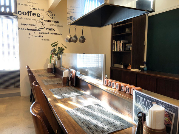 09店内カウンター席